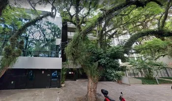 Condomínio Centro Profissional Saverio Truda em Porto Alegre