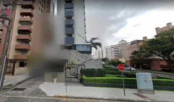 Condomínio Champagnat Golden em Curitiba