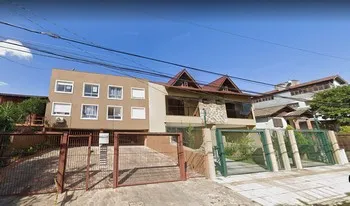 Condomínio Claudia em Porto Alegre