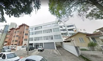 Condomínio Comercial Mercês em Curitiba