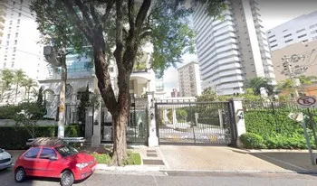Condomínio Contemporâneo em São Paulo