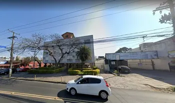Condomínio De Negri em Porto Alegre
