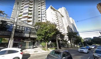 Condomínio Diego Velasquez em Curitiba