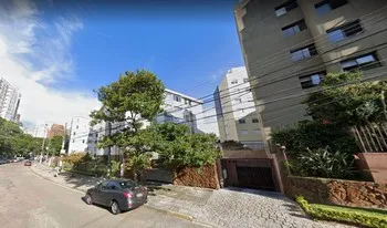 Condomínio Dona Iracema em Curitiba