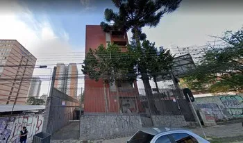 Condomínio Dra Elisa Checchia De Noronha em Curitiba