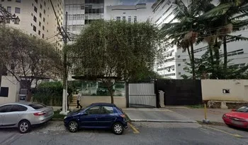 Condomínio Emilio De Menezes em São Paulo