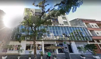 Condomínio Galeria Luiz Henriques em Porto Alegre