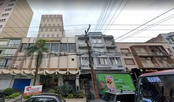 Condomínio Galeria Vinte E Quatro De Outubro em Porto Alegre