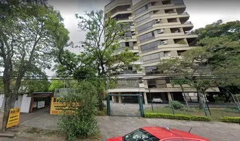 Condomínio Guarujá em Porto Alegre