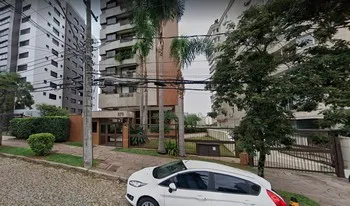 Condomínio Hispalis De Sevilha em Porto Alegre