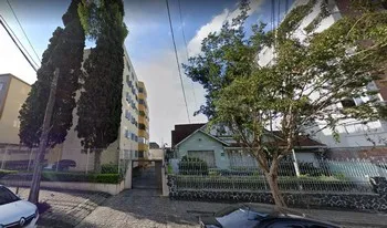 Condomínio Hizaias em Curitiba