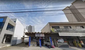 Condomínio Izaias em Curitiba