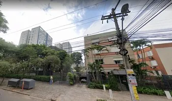Condomínio Kristine em Porto Alegre