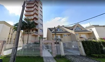 Condomínio La Pieta em Curitiba