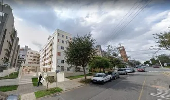 Condomínio Leão Hauqui em Curitiba
