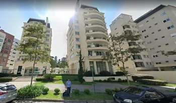 Condomínio L'essence em Curitiba