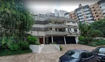 Condomínio Limoges em Porto Alegre