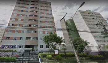 Condomínio Lyon E Toulouse em Curitiba