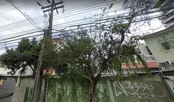 Condomínio Manoela Farrache Labatut Pereira em Curitiba