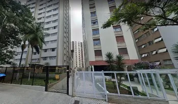 Condomínio O J C em São Paulo