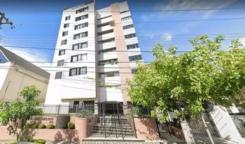 Condomínio Patmos Building em Curitiba