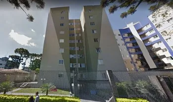 Condomínio Pedro Américo em Curitiba