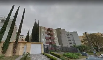 Condomínio Petit Ville em Curitiba