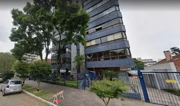 Condomínio Plaza Clermont em Porto Alegre