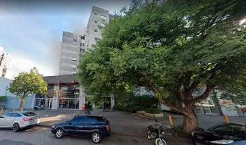 Condomínio Plaza San Carlos em Porto Alegre