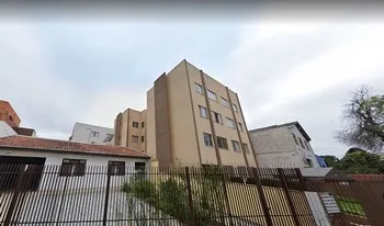 Condomínio Plaza Sariema em Curitiba