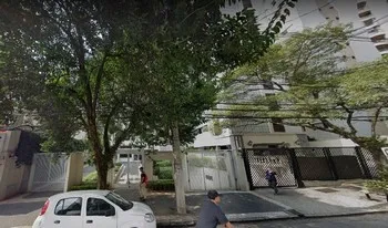 Condomínio Professor Alexandre Albuquerque em São Paulo