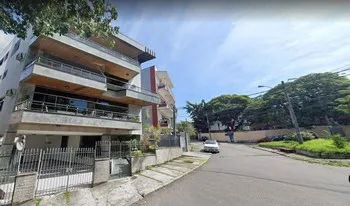 Condomínio Residêncial Carmem Miranda em Rio De Janeiro