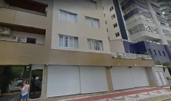 Condomínio Residêncial Oliveira em Balneário Camboriú
