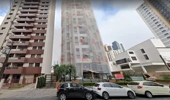 Condomínio Saint Tropez em Curitiba