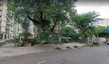 Condomínio Sobrado Antigo em Porto Alegre