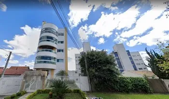 Condomínio Solar Hélio Watanabe em Curitiba