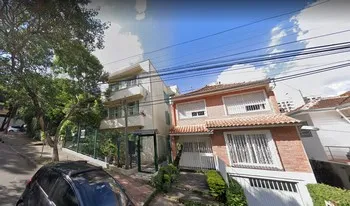 Condomínio Susana em Porto Alegre