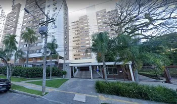 Sy Condomínio Praça em Porto Alegre