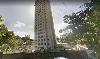 Condomínio Torre Carcassonne em Salvador