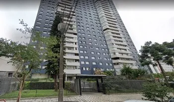 Condomínio Torre Velaska em Curitiba