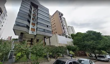 Condomínio Ville Toulouse em Porto Alegre