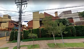 Condomínio Horizontal Vivendas Del Sur em Porto Alegre