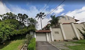 Condomínio La Cumbre em Curitiba