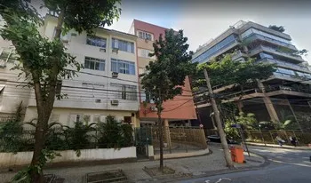 Condomínio Mendonça Furtado em Rio De Janeiro
