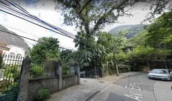 Condomínio Monteiro Da Silva em Rio De Janeiro
