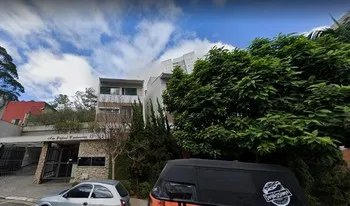Condomínio New England Condominium em São Paulo
