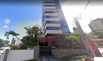 Condomínio Residêncial Louvre em Curitiba