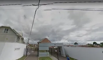 Condomínio Residêncial Niva Farracha I em Curitiba