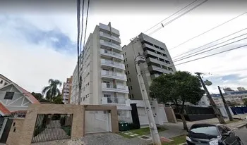 Condomínio Residêncial Quebec em Curitiba