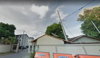 Condomínio Residêncial Trieste em Rio De Janeiro